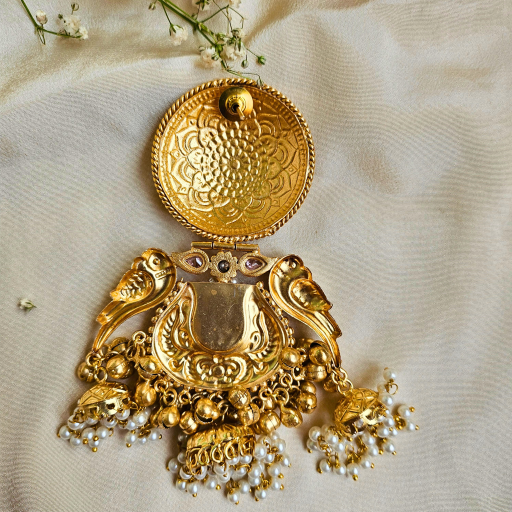 Aayat Kashmiri Pachi Kundan Jhumki : ER021