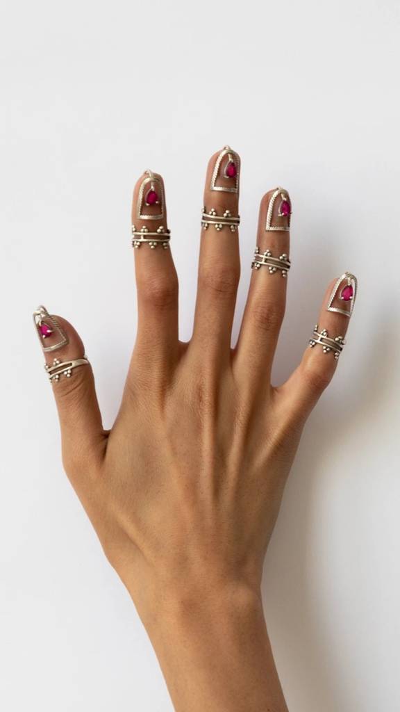Sassy Adjustable Metal Fingernails (Set Of 5) : NA001