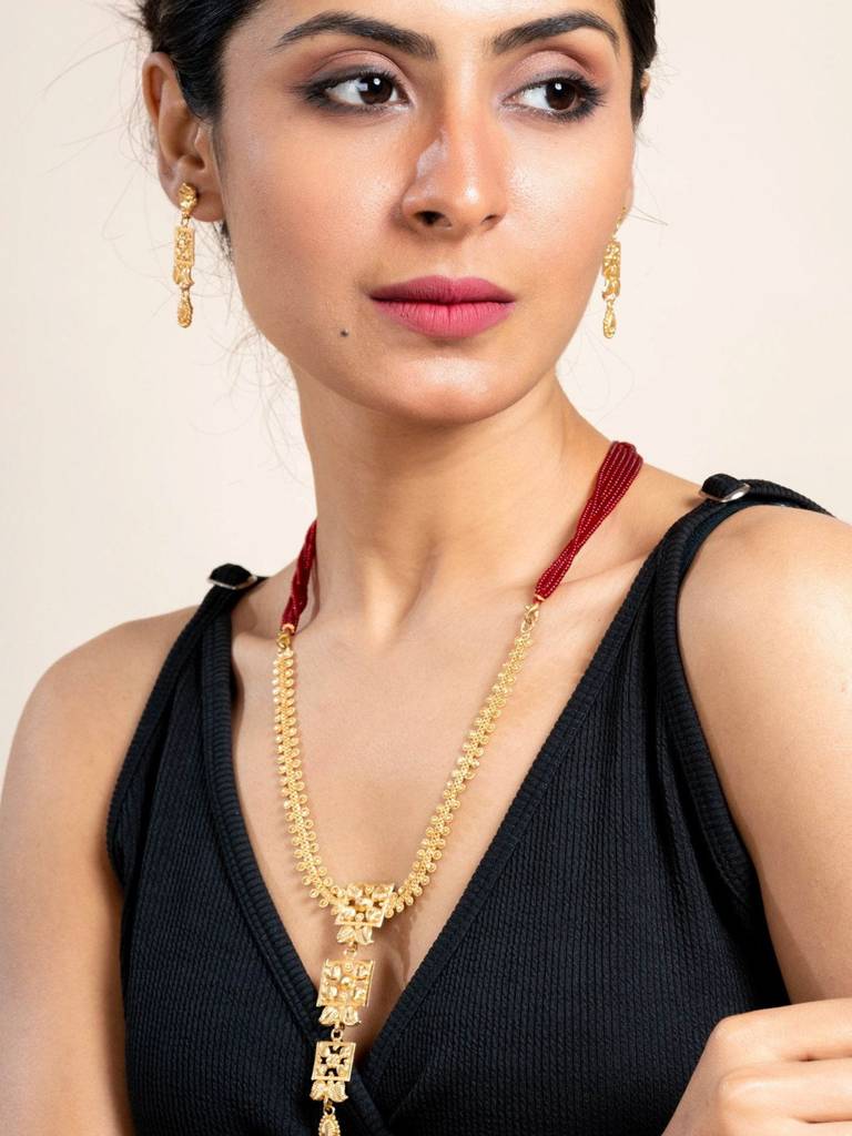 Gold Plated Floral Necklace Set : LAANP103