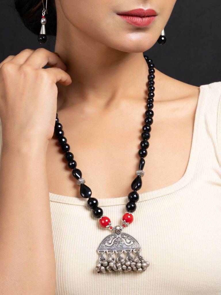 German Silver Ghungroo Pendant With Red Black Onyx Stones Necklace Set : LAANP74