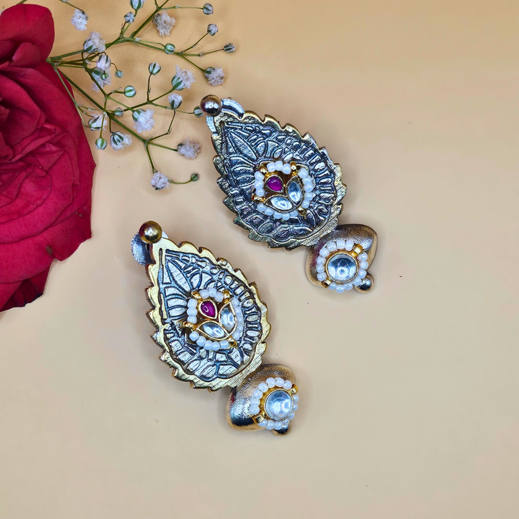 Vibrant Virasat Stud Earrings : ER019