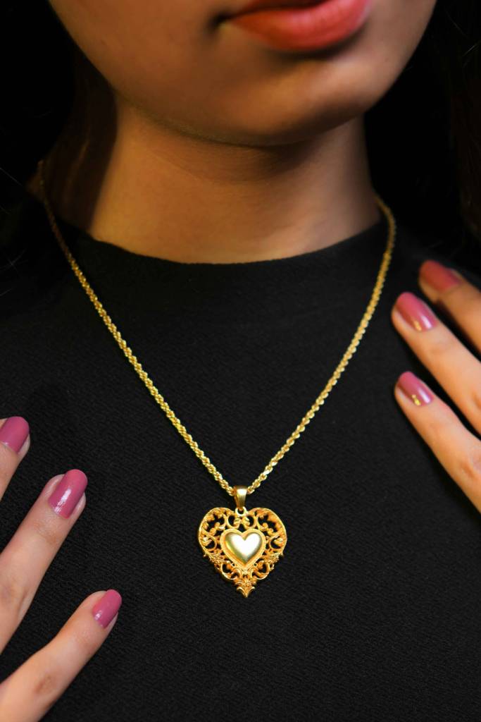Golden Empress Heart Pendant : TZSN25