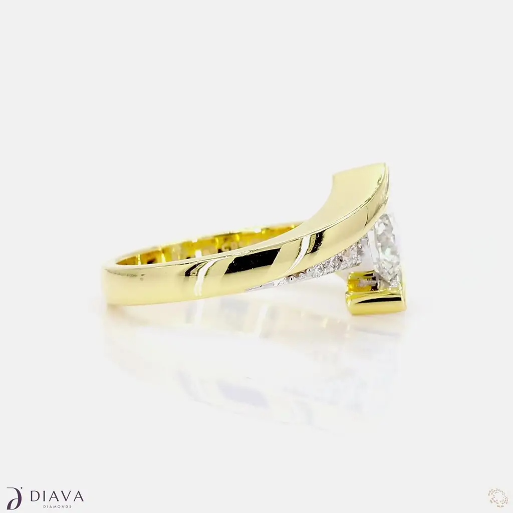 Sparkling Promise Ring : SparklingPromiseRing