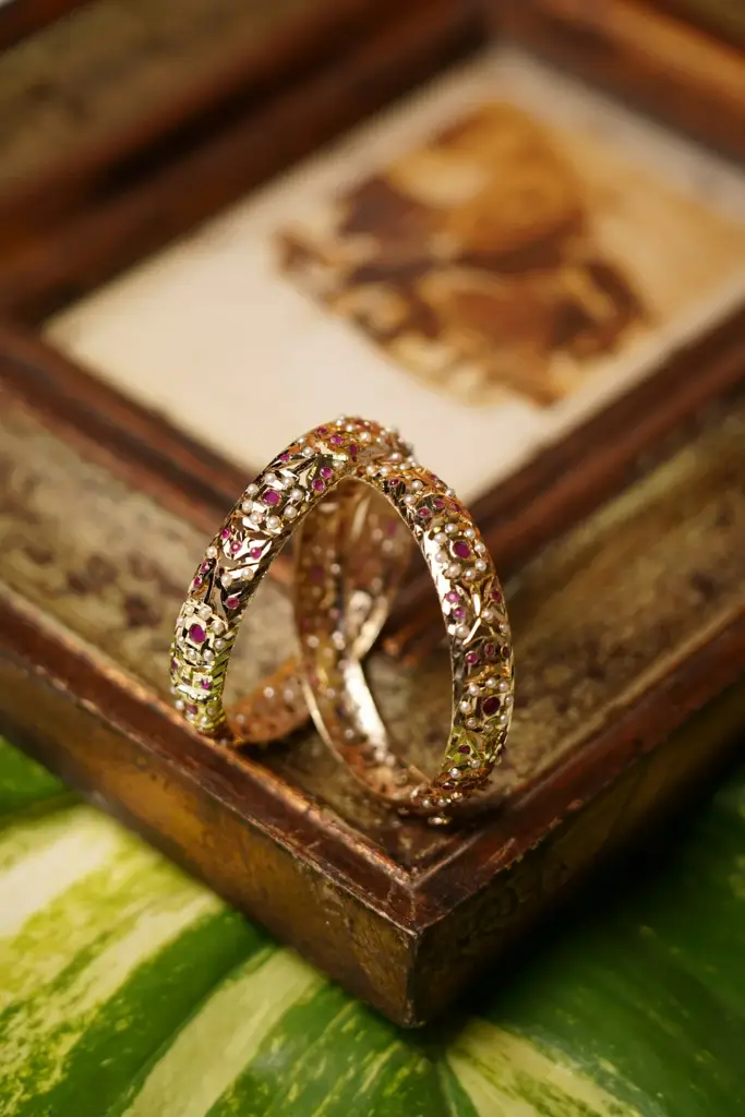 Gold Plated Ruby Jadau Bangle Pair : QJ184