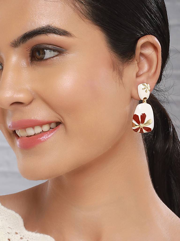 Anti-Tarnish Gold Plated & Enamelled Leaf Design Luxe Drop Earrings : STER8041