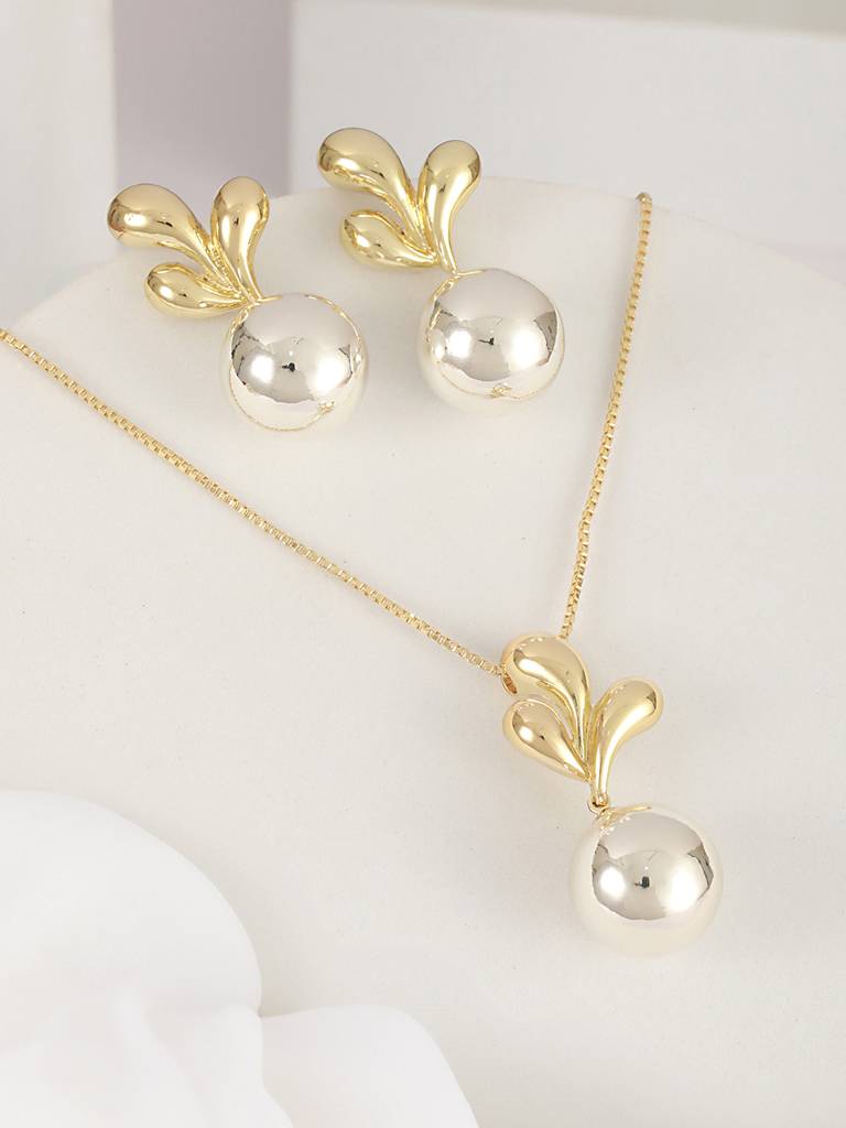 Anti-Tarnish Gold & Silver Plated Leafy Chunky Earrings & Locket Jewellery Set : STLK8072
