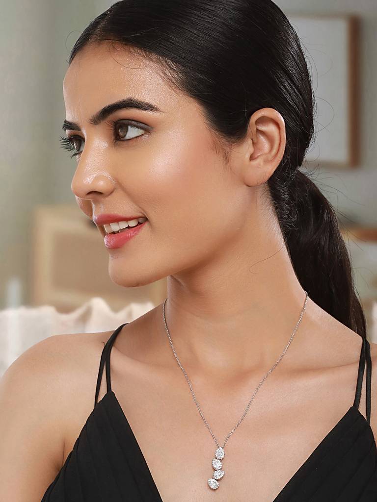 Anti-Tarnish Silver Plated Ad Studded Delicate Solitaire Leaf Pendant Necklace : STLK8081