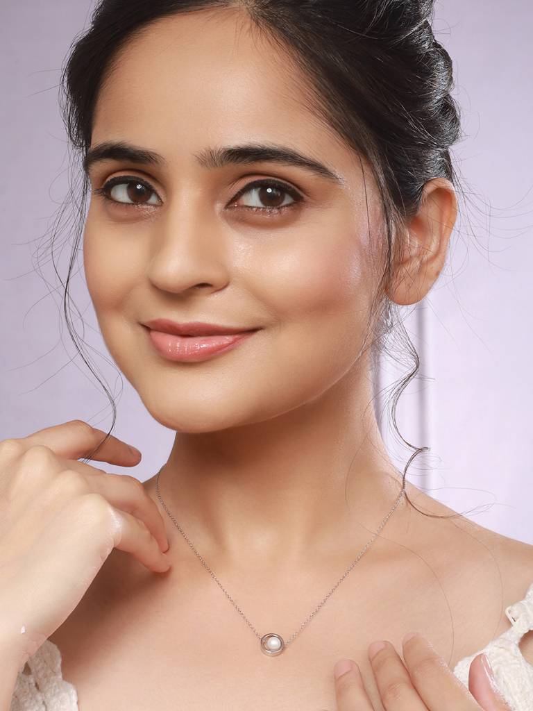 Anti-Tarnish Rhodium Plated Minimal Orbital Pearl Necklace & Chain : STLK8135