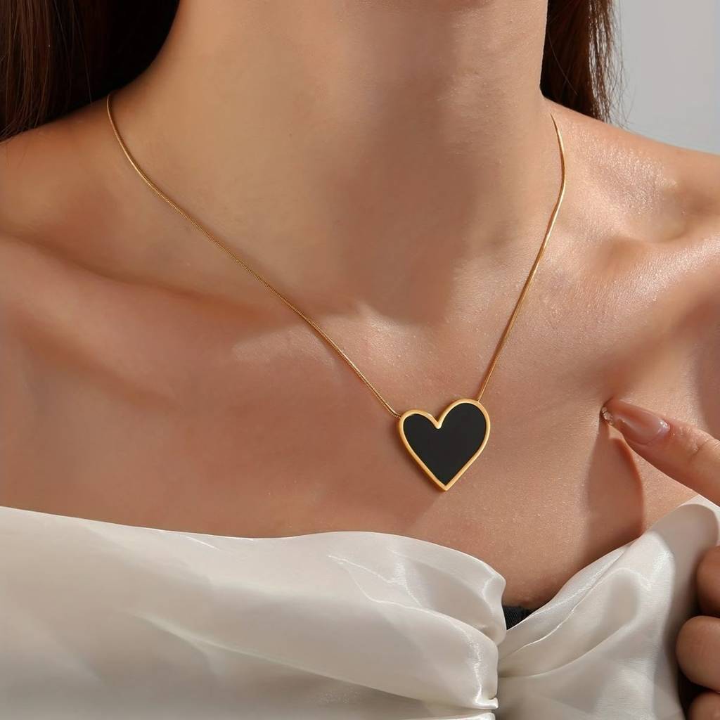 Astriajewellery Gold Heart Pendant Necklace With Black Enamel – Elegant Minimalist Jewelry For Women | Waterpro : AST-NEK-0001