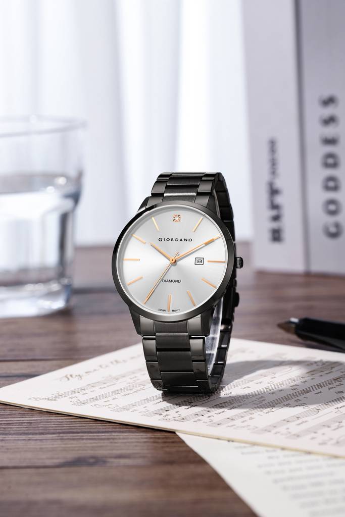 Giordano Classic Analog Watch For Men With Diamond Marked Dial And Stainless Steel Strap : GZ-50101-22