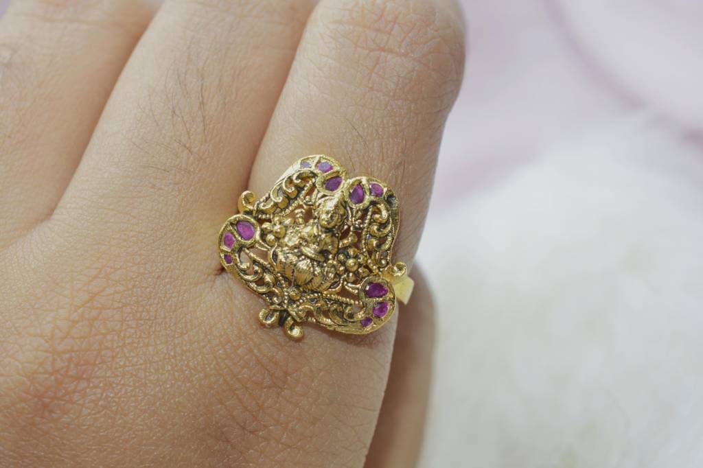 Divine Heritage Ring : 882