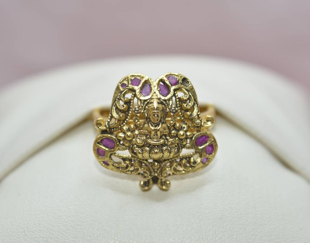 Divine Heritage Ring : 882