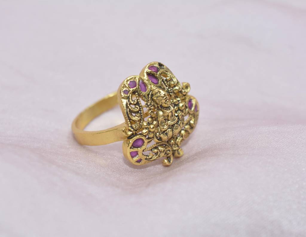 Divine Heritage Ring : 882