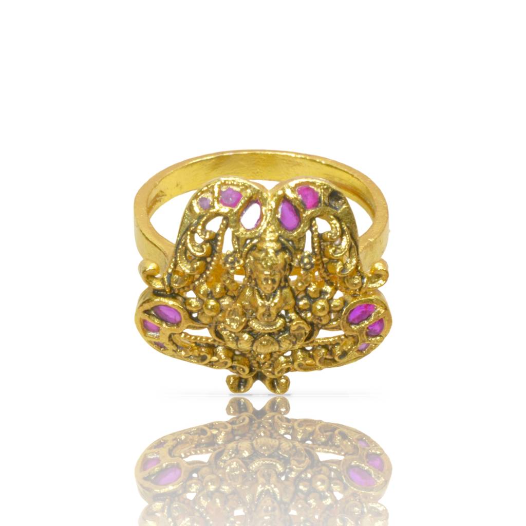 Divine Heritage Ring : 882