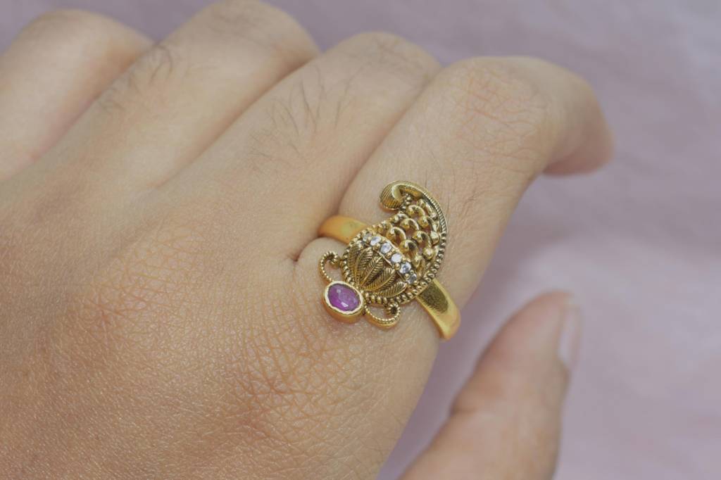 Heritage Charisma Ring : 884