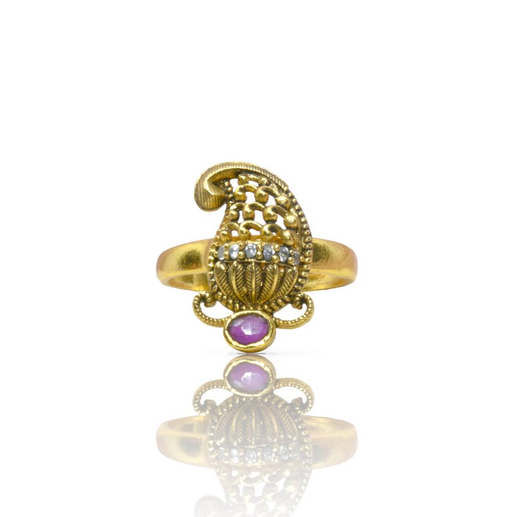 Heritage Charisma Ring : 884