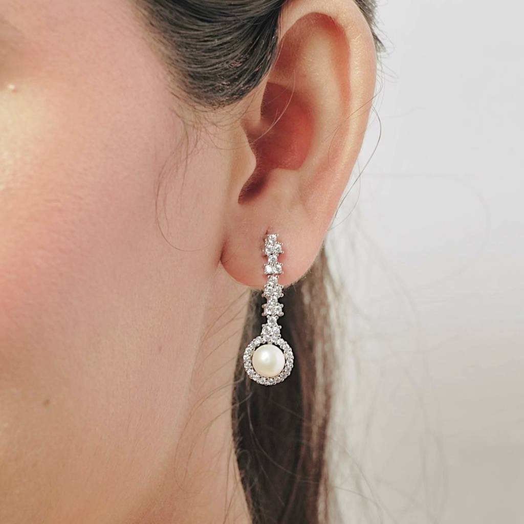 Ethereal Pearl Elegance Necklace Set : 893