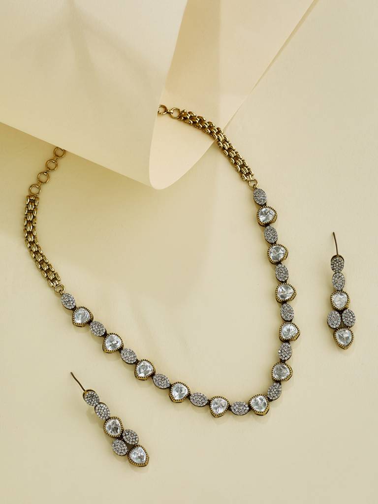 Antique Gold Kundan Necklace Set : YI24A0106N