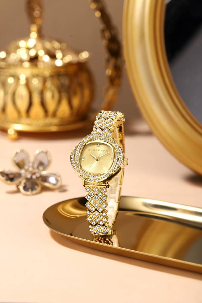 Giordano Luxury Crystal Watch For Women, Stainless Steel Strap, Diamond-Studded Bezel, Elegant Dress Timepiece : GZ-60120-22