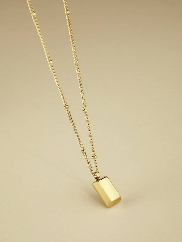 Minimalist Design Gold Necklace : YI24A0160N