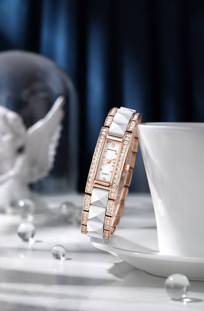 Giordano Luxury Crystal Studded Bracelet Watch For Women - Elegant Rectangular Dial, Quartz Movement And Stainle : GZ-60104-33
