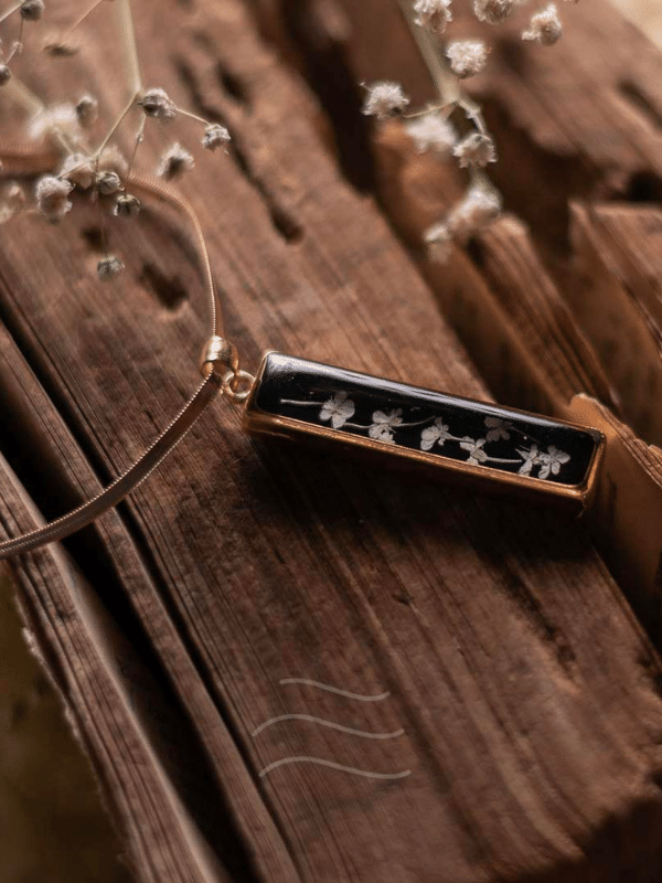 Nyx Unisex Necklace : LA-FC-NN