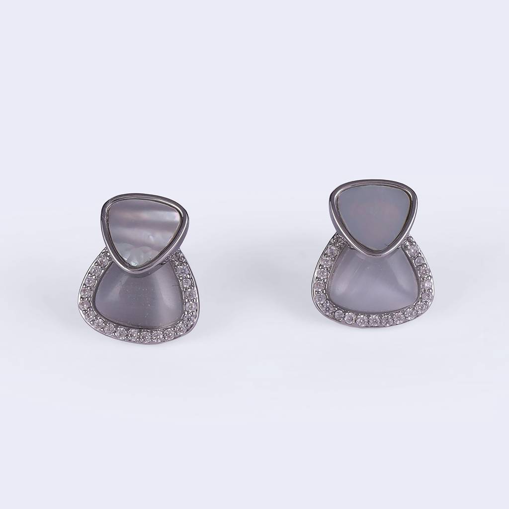 Fine Oval Shape Silver Plated Stud Earring For Women : 90SE81