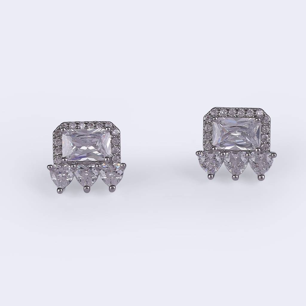 Modern Heart Shape Cz Silver Plated Stud Earring For Women : 91SE26