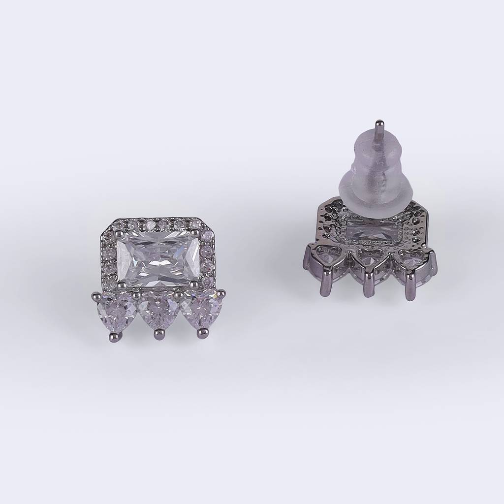 Modern Heart Shape Cz Silver Plated Stud Earring For Women : 91SE26