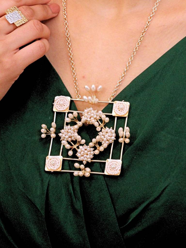 Kanaka Long Necklace Set With Earrings Brass Pearl Gold Plated : BJV024