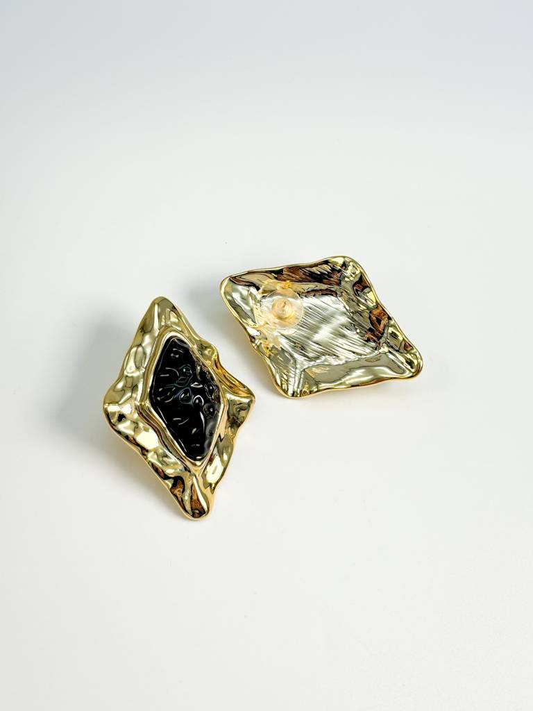 Vintage Charm Black And Gold Star Earrings : E0029