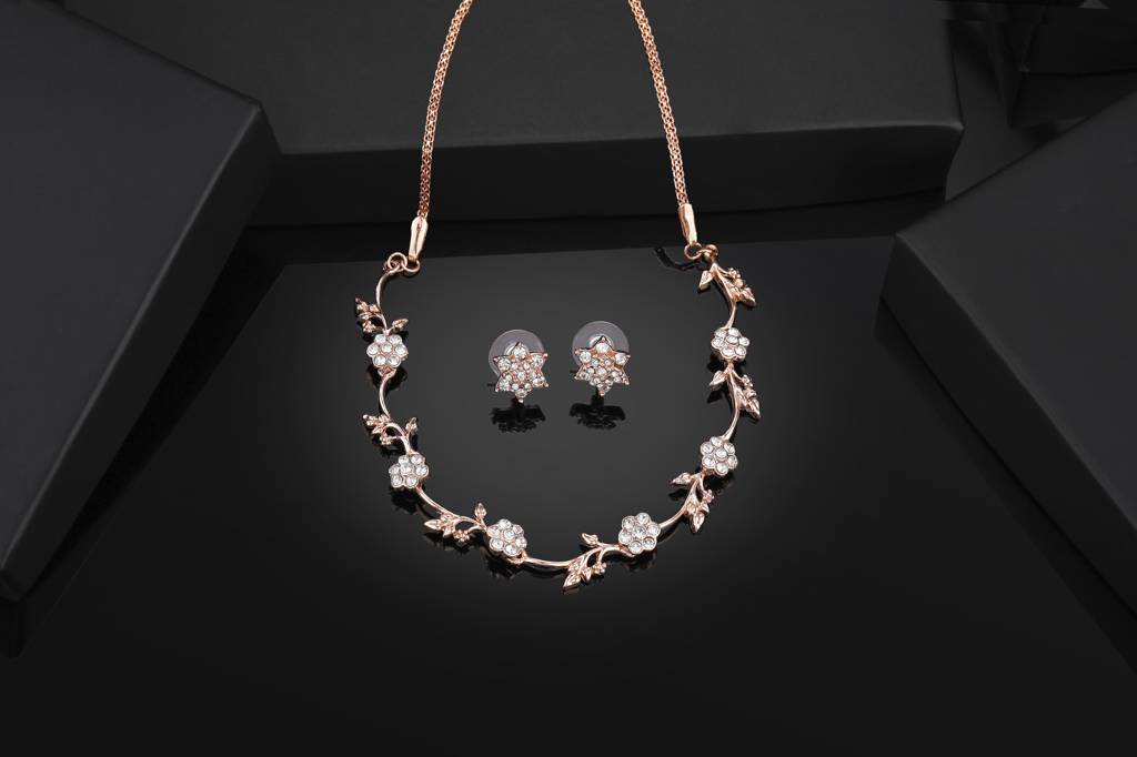 Estele Rose Gold Plated Flower Designer Necklace Set With Crystals For Women : 9558-RGNKER