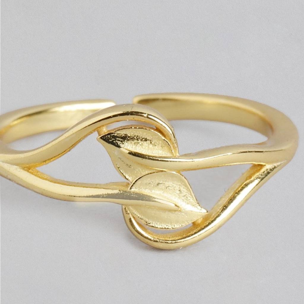 Golden Leafy Elegance 925 Sterling Silver Gold-Plated Women'S Ring (Adjustable) : RNG-40227-G