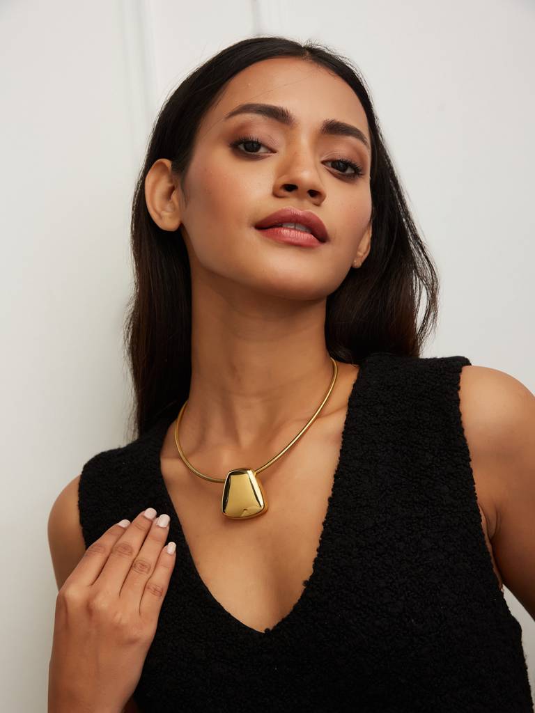 Boho Style Gold Tone Pendant Necklace : YI24A0084N