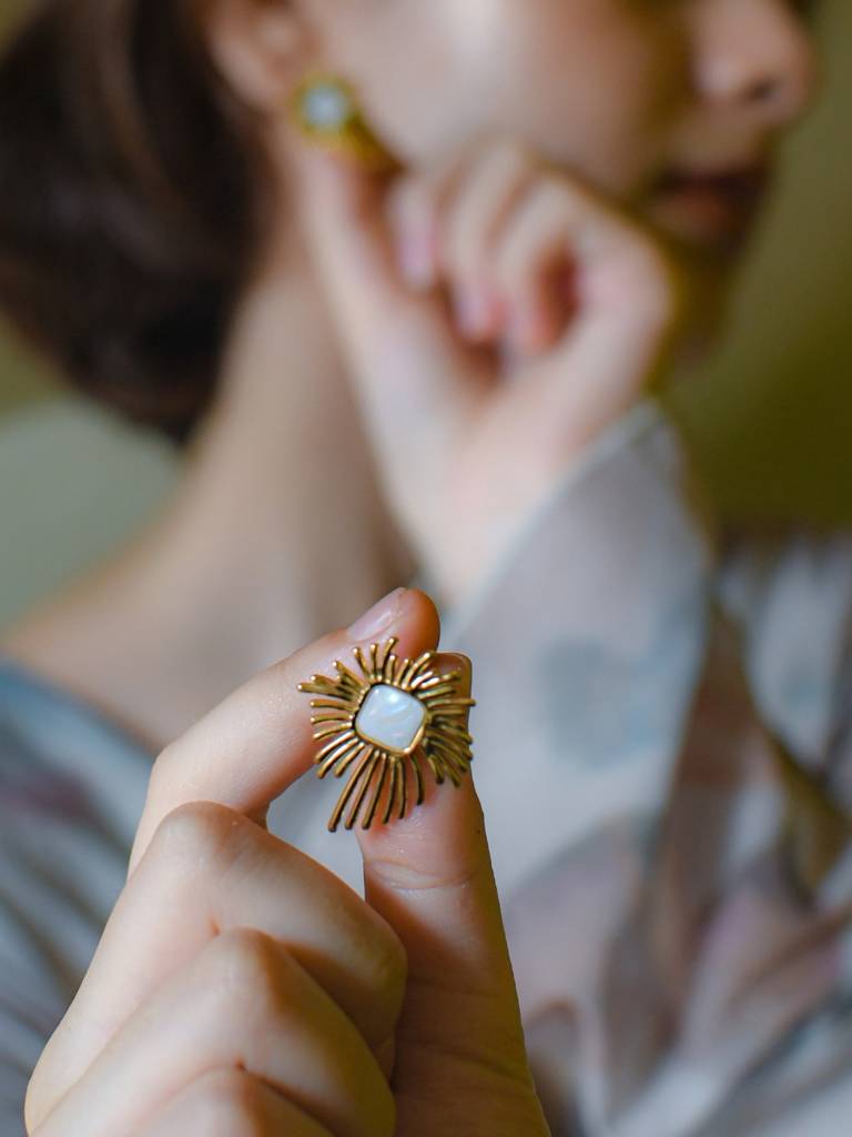 Aesthetic Moonstone Stud Earrings Â 18K Gold, Anti-Tarnish : ATE583AMSS