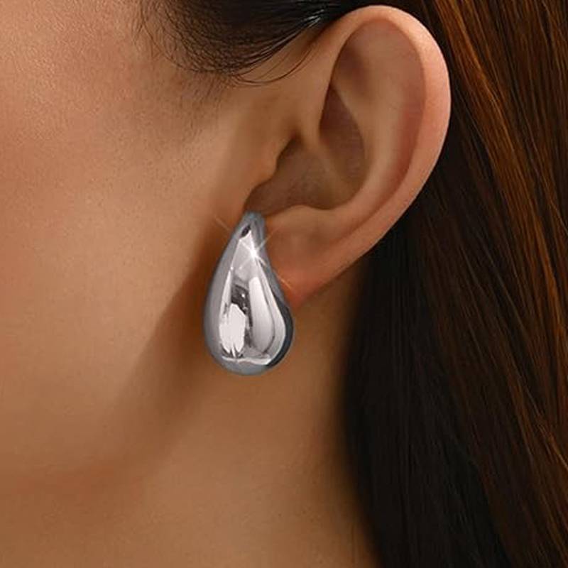 925 Pure Silver Small Tear Drop Stud Earrings With Back Screw : TWP1144