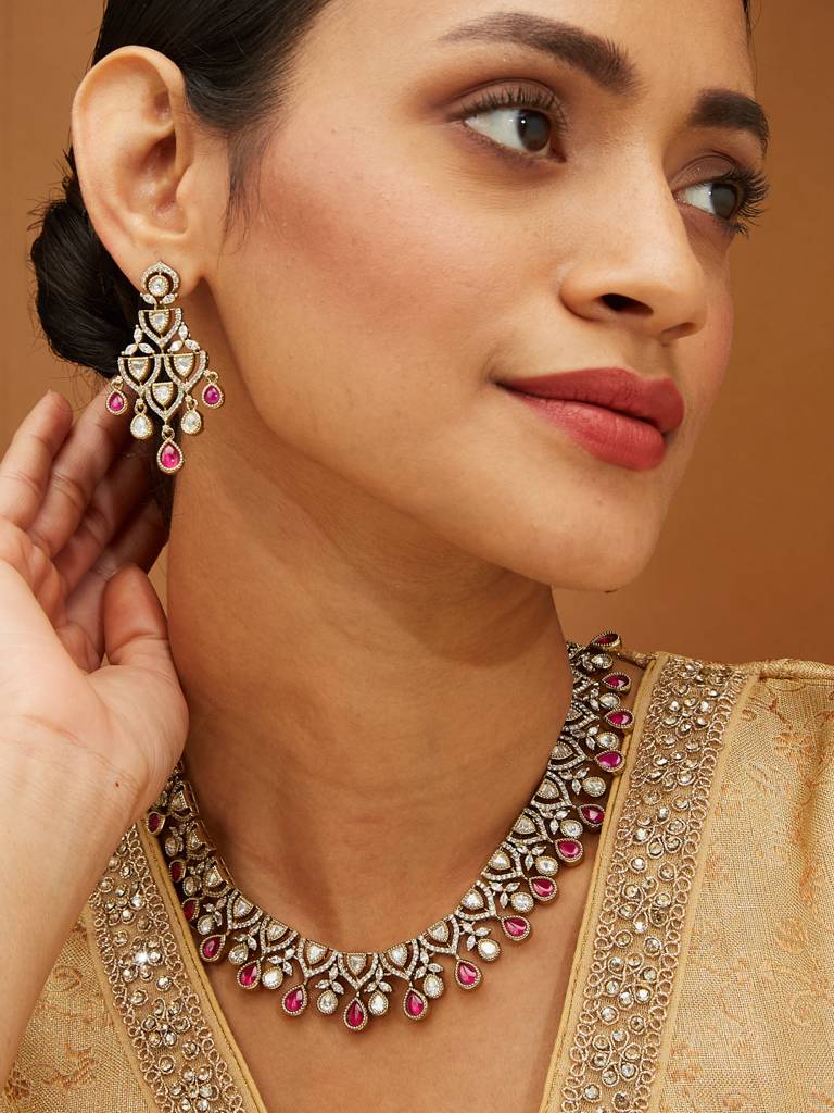 Kundan Victorian Necklace Set : YI24A0167N