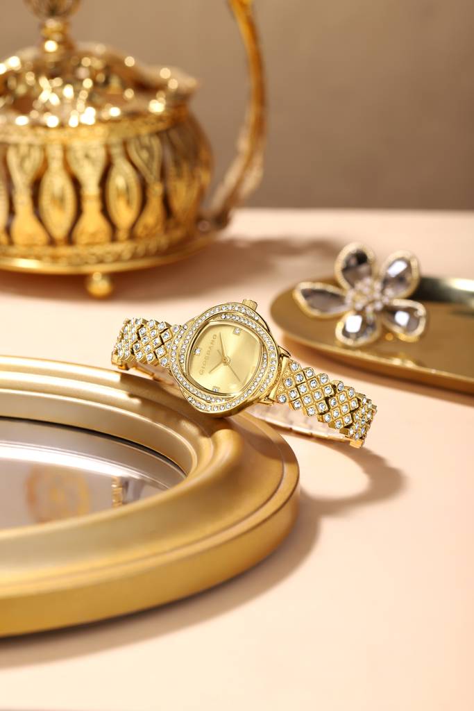 Giordano Luxury Crystal Watch For Women, Stainless Steel Strap, Diamond-Studded Bezel, Elegant Dress Timepiece : GZ-60120-22