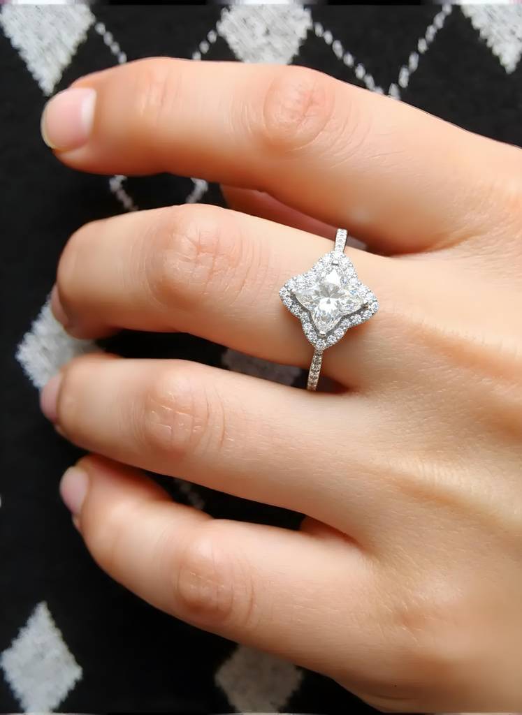 Ira Lilium Ring : R001