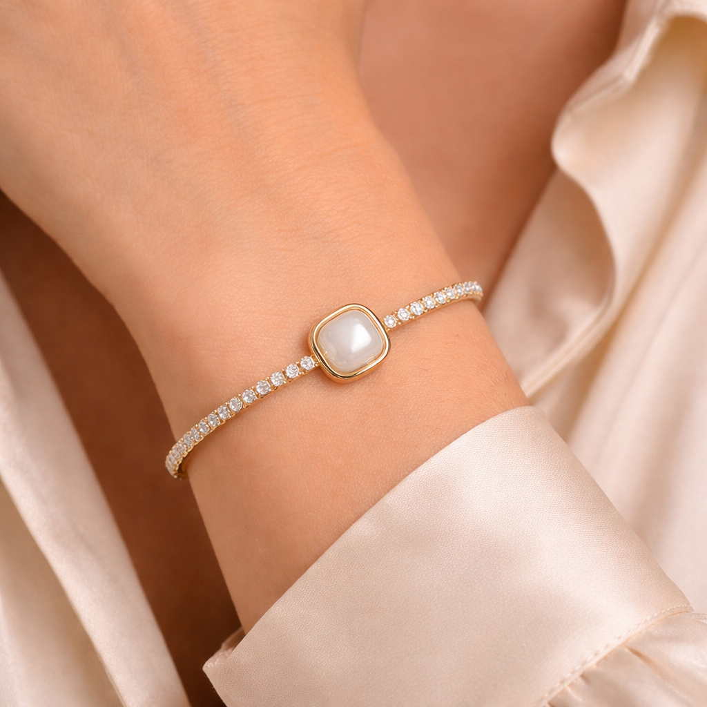 Lunar Pearl Pave Bracelet : Le164