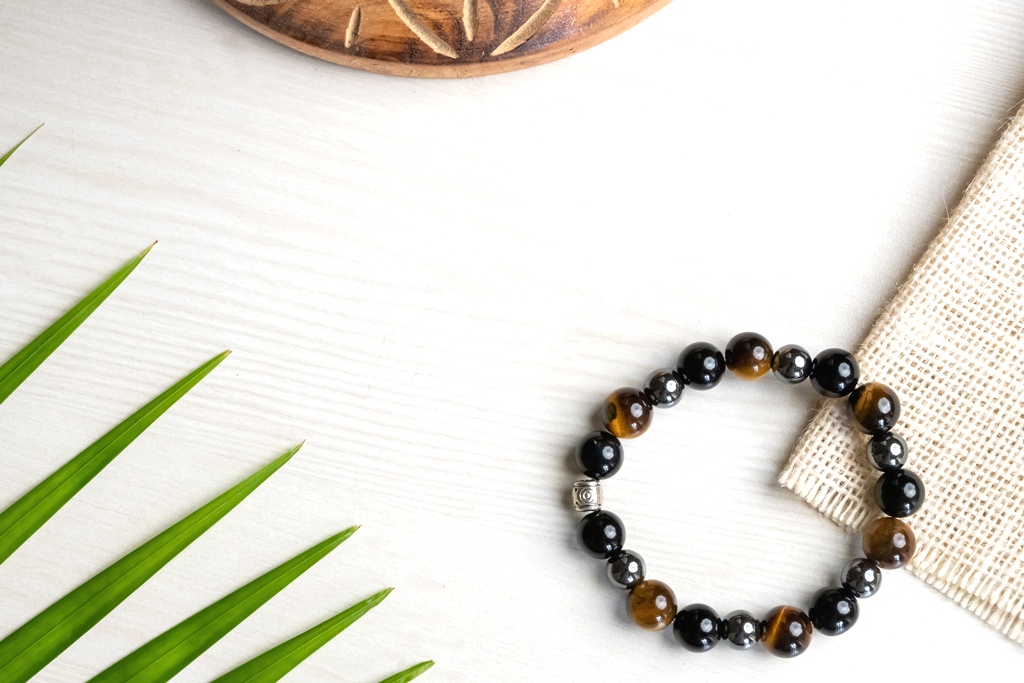 Black Obsidian, Tiger Eye And Hematite Healing Gemstone Bracelet : BLACKOBSIDIAN-TIGEREYE-HEMATITE-BRACELET
