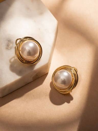 Ariel Pearl Studs : A-ARIE-EARRI-A-0246-S