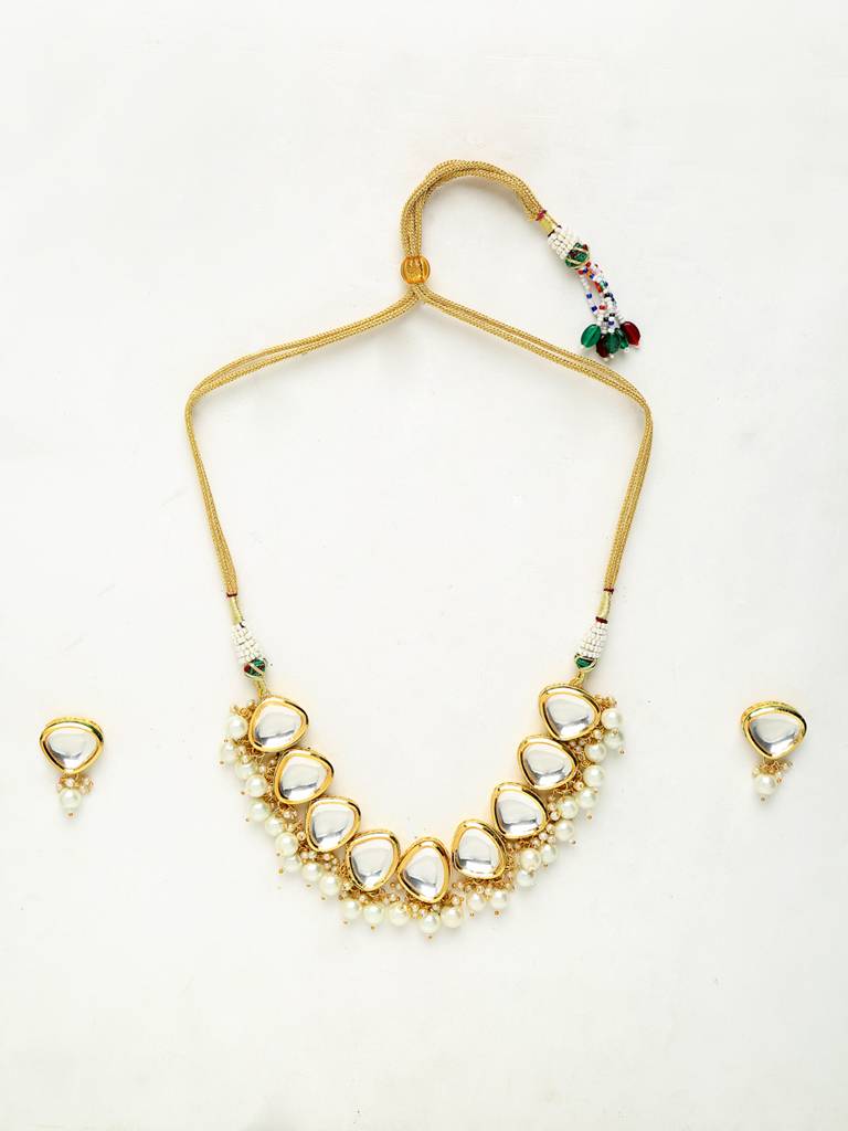 White Kundan Choker With Studs : A380-18