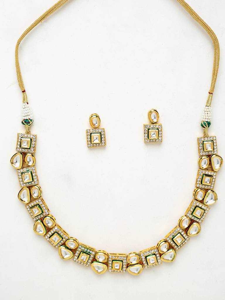 Kundan Crystal Choker With Studs : A380-48