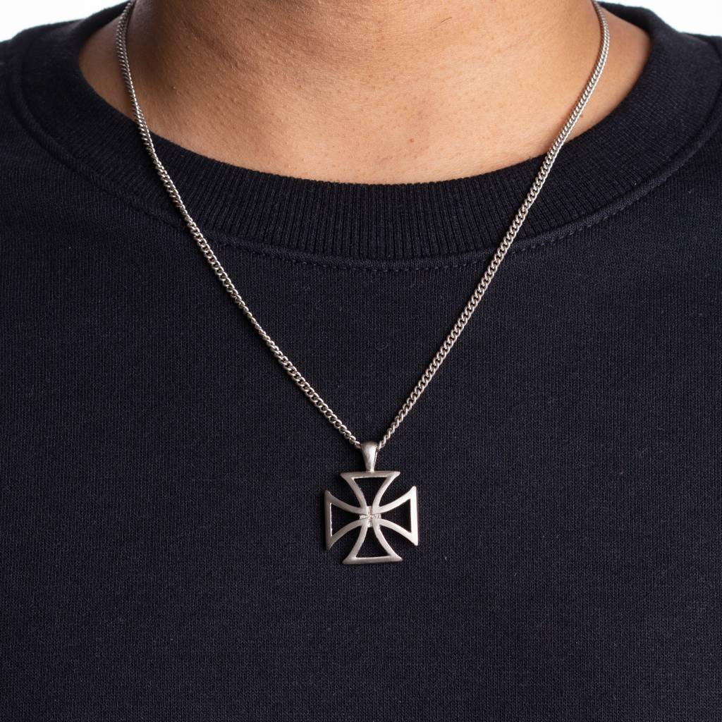 Templar Pendant - Satin Silver : TEM_PN_SS