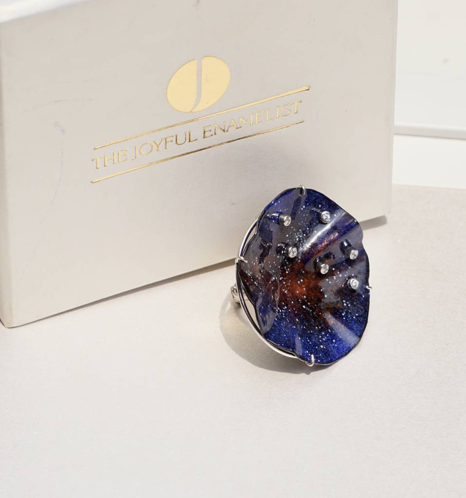 Ek Mutthi Aasmaan Ring : TJE60001R