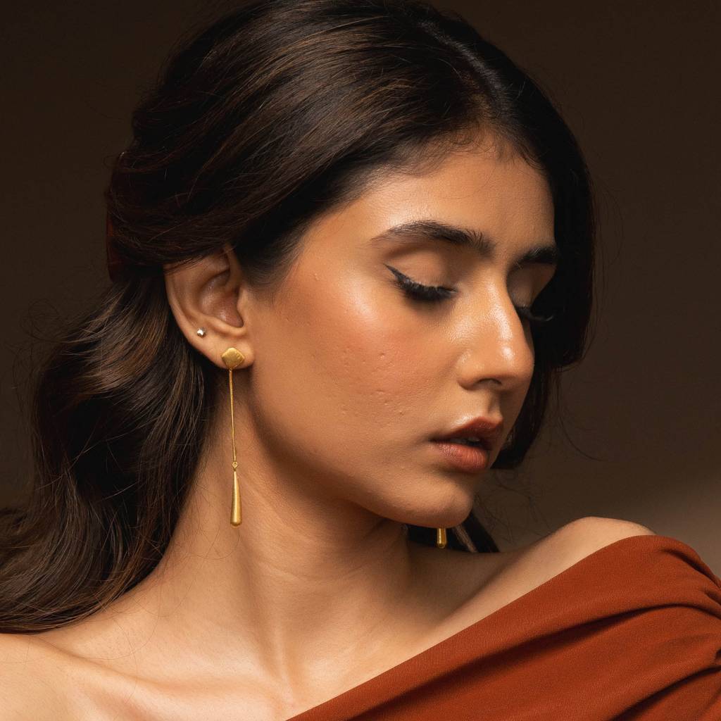 Mira Earrings : AAIN014