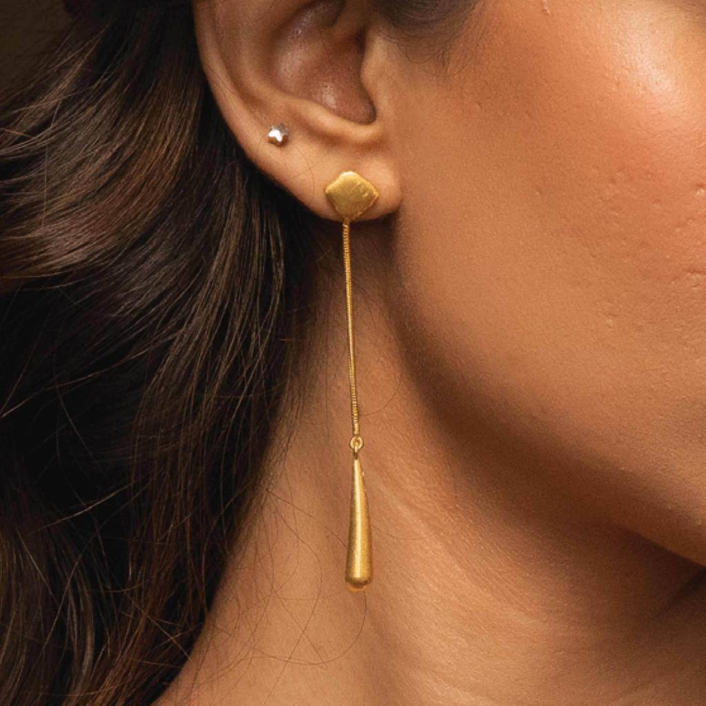 Mira Earrings : AAIN014