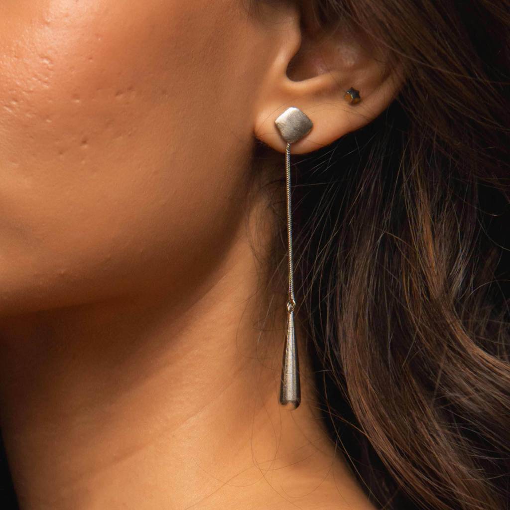 Mira Earrings : AAIN015