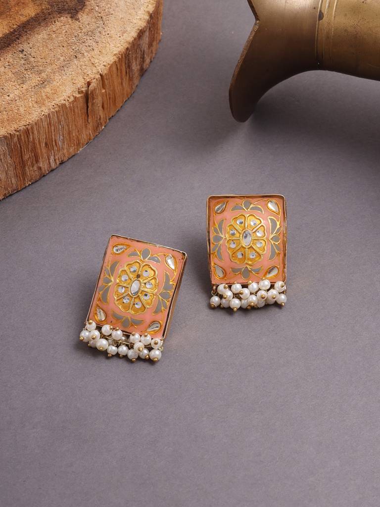 Meena Square Peach Studs : ABMJE07